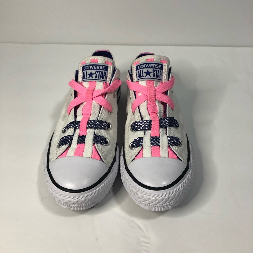 Girls Converse Chuck Taylor low top shoes